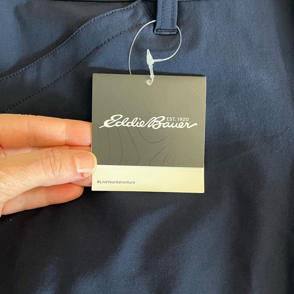 Eddie Bauer Adventurer Bermuda Shorts Navy Blue size 8. Golf, Athleisure Casual - Picture 8 of 14